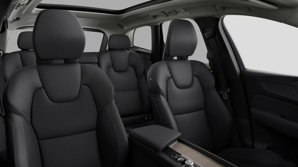 Volvo XC60 Plug-in Hybrid interior in Charcoal