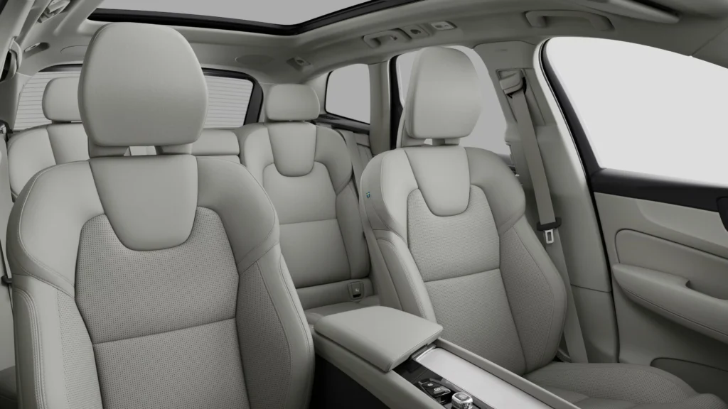 Volvo XC60 Plug-in Hybrid interior in Blond