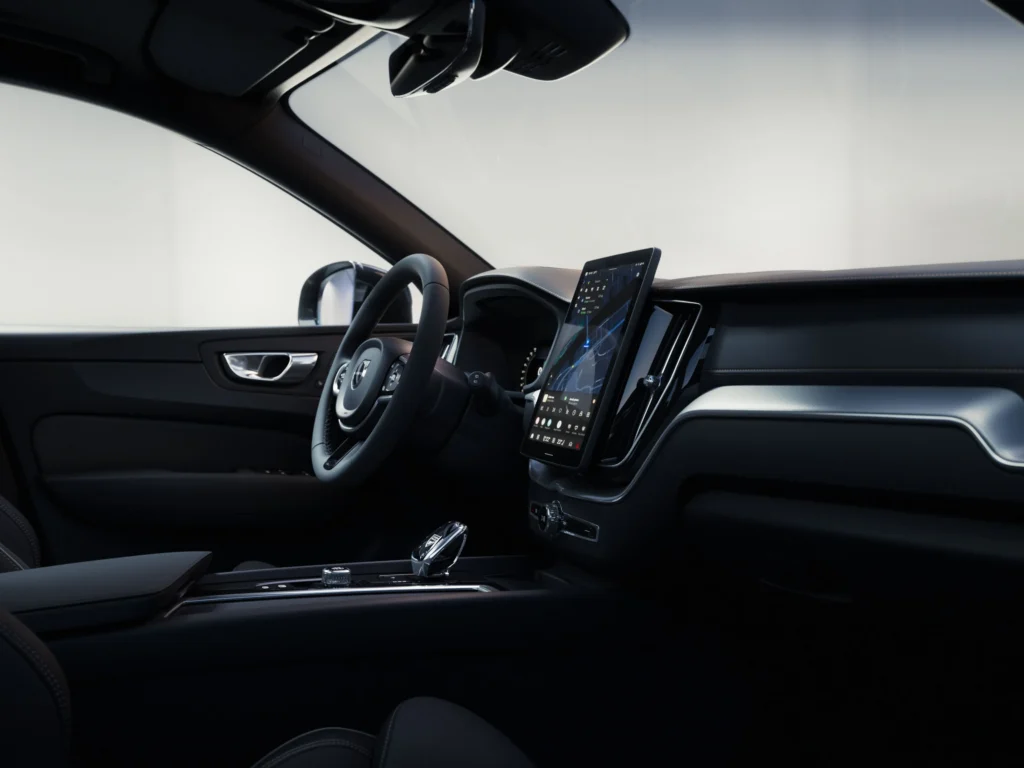 Charcoal dashboard and front seat of the Volvo XC60 Black Edition